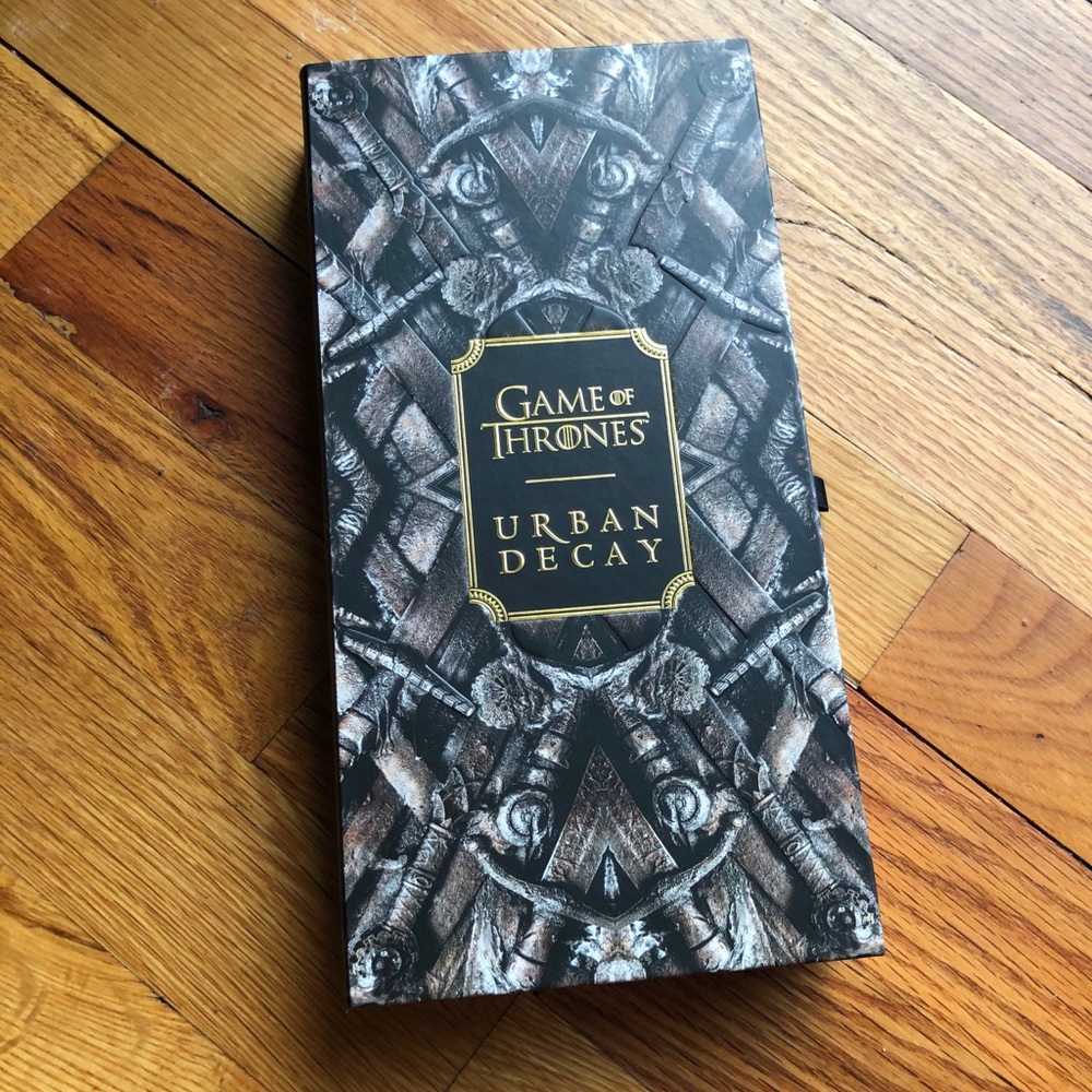 Urban Decay Game of Thrones Eye Shadow Palette